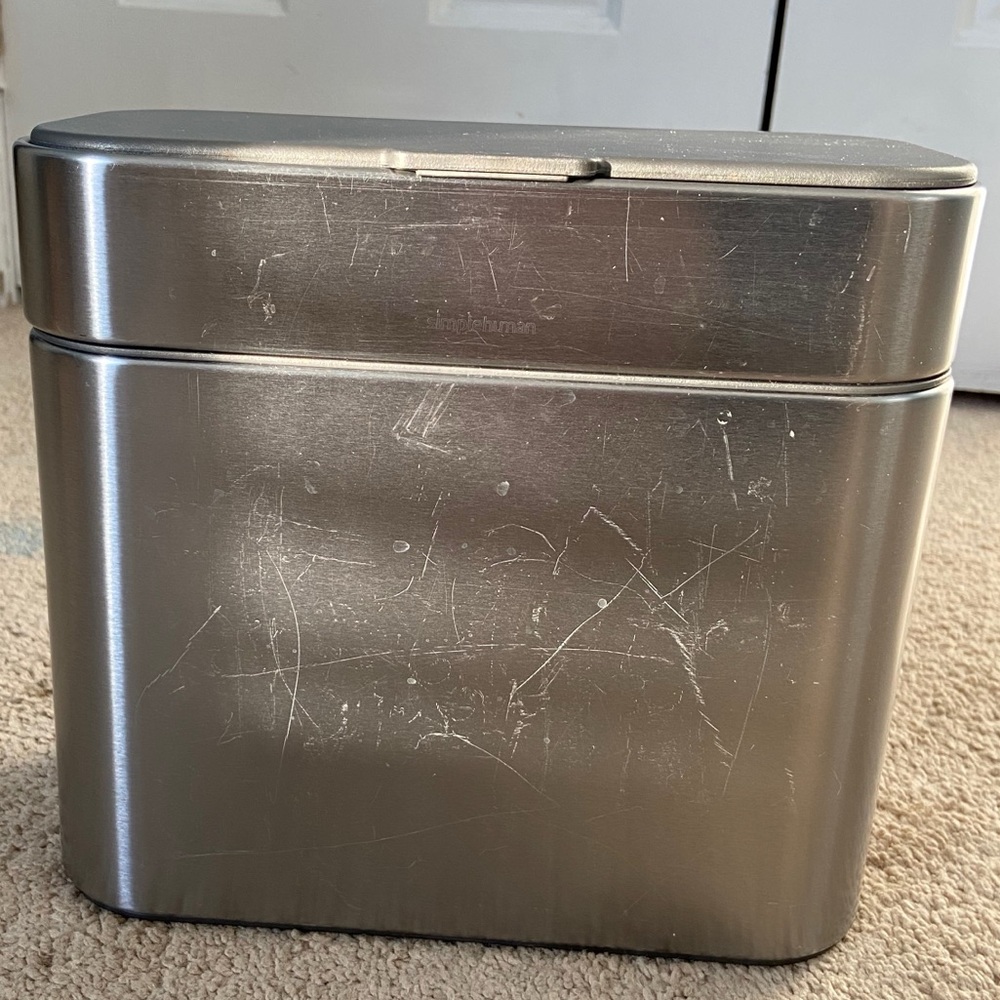 simplehuman Compost Caddy 4 Liter Brushed Stainless Steel 9.6”L x 5.5”W x 8.7”H